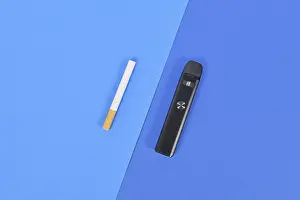 Symbolic Image Of Addiction Drucke: Comparison between electronic and real cigarette