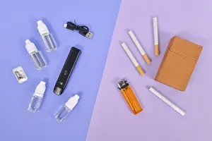 Real V Electronic Cigarettes Drucke: Comparison between electronic and real cigarette with tools