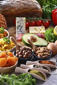 Healthy Eating Composition Drucke: Composition with assorted food products on kitchen table