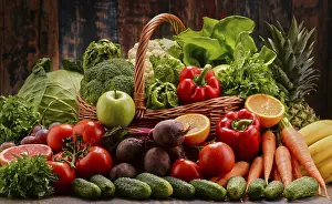 Raw Organic Vegetables Drucke: Composition with assorted raw organic vegetables
