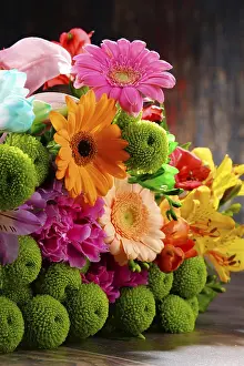 Flower Decoration Ideas Drucke: Composition with bouquet of flowers