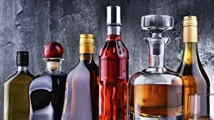 Composition With Carafe And Bottles Drucke: Composition with carafe and bottles of assorted alcoholic beverages