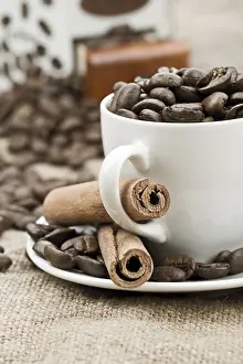 Fragrant Coffee Beans Drucke: Composition of coffee accesories