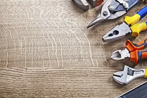 Construction Tools Drucke: Composition of construction tools on wooden board copy space