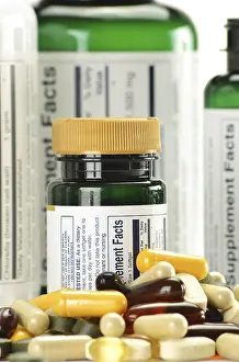 Medical Care Products Drucke: Composition with dietary supplement capsules and containers