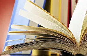 Educational Institution Scene Drucke: Composition with glasses and books on the table