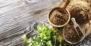 Healthy Eating Nutrition Drucke: Composition with ground coriander