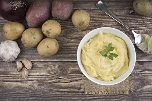 Grocery Store Food Still Life Drucke: Composition with mashed potatoes wooden table