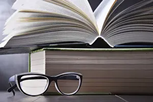 Deserted Library Scene Drucke: Composition with open book on the table