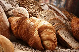 Bread Assortment Drucke: Composition with variety of baking products