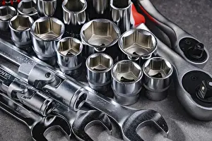 Metal Manufacturing Process Drucke: Composition with a variety of metal tools