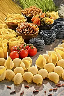 Kitchen Table Setup Drucke: Composition with variety of pasta on kitchen table