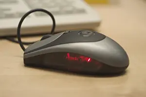 Computer Mouse Drucke: Computer mouse on the desk