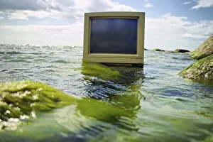 Empty Ocean Landscape Drucke: Concept of computer technology and ocean