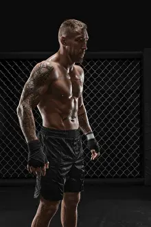 Boxing Gym Equipment Drucke: Conceptual image of a kickboxer