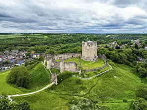Aerial Landscape Photography UK Drucke: Conisbrough Castle from a drone