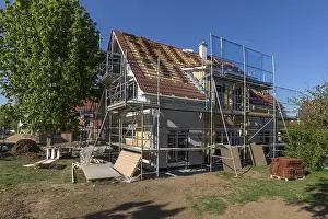 Prefabricated House Construction Drucke: Construction of a prefabricated house