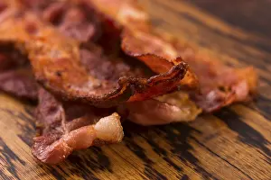 Unhealthy Food Options Drucke: Cooked Bacon Strips