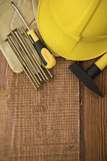 Construction Worker Drucke: Copyspace background of board with tools