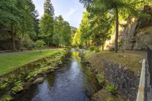 Spa Garden Bad Wildbad Drucke: Course of the river Enz in summer
