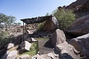 Uninhabited Desert Landscapes Drucke: Covered water source Twyfelfontein