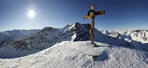 Christian Iconography Europe Drucke: Cross on the summit of Mt Steinkarspitze