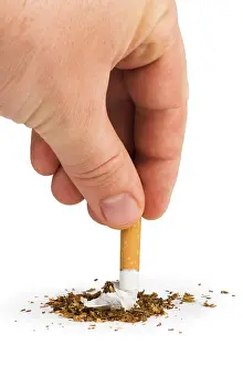 Tobacco Addiction Drucke: Crumpled cigarette and tabaco