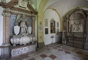 Crypt Arcades In Austria Drucke: Crypt arcades, grave counters in the arcade of St