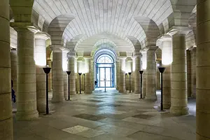 Parisian Architecture Drucke: The crypt of the Pantheon