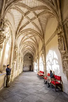 Drucke von Krypten ohne zentrale Schloss, Kreuzgang des Klosters von San Juan de los Reyes, Toledo, Castilla-La Mancha, Spanien Großer Panda Drucke: Kryptoschächte ohne zentrale Schlüssel.