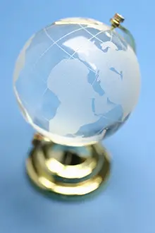 Ecological Conservation Drucke: Crystal deskglobe