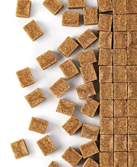 Sugar Cubes Drucke: Cubes of sugar on white background