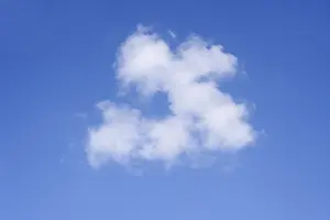 Bilder Datiert 22. April 2024: Wolken von Cumulustyp oder Wolken von Cumulustyp in blauem Himmel.