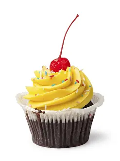 Isolated Food Image Drucke: Cupcake on a white background