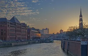 Brick Building Architecture Europe Drucke: The customs canal