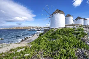 Mykonos Coast Drucke: Cycladic windmills on the coast