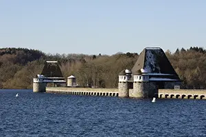 North Rhine Westphalia Europe Drucke: Dammed Mohnesee in front of a dam