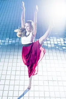 Dancer In Motion Drucke: Dancer, dancer