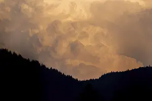 Stormy Atmosphere Germany Drucke: Dangers due to climate change