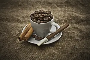 Vintage Coffee Cup Drucke: Dark coffee composition