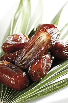 Studio Background Food Images Drucke: Dates