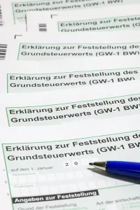 Uninhabited Construction Site Drucke: Declaration of property tax value