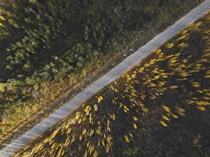 Mountain Chain Aerial View Drucke: Default