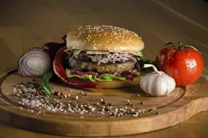 Juicy Burgers Drucke: Delicious cheeseburger with fried beef chops