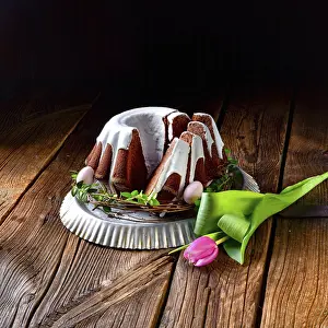 Baked Goods Images Drucke: Delicious chocolate spring cake