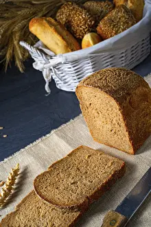 Healthy Eating Drucke: Delicious rye bread on the table
