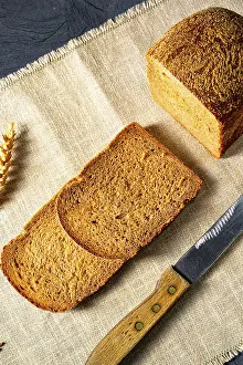 Healthy Eating Drucke: Delicious rye bread on the table