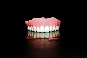 Artificial Teeth Drucke: Full denture for the upper jaw made of plastic