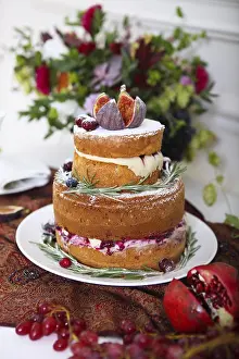 Sweet Treats For Celebration Drucke: Dessert table for a wedding. Cake