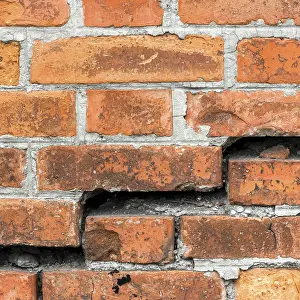 Brick Wall Texture Drucke: Destroyed brick wall background or texture